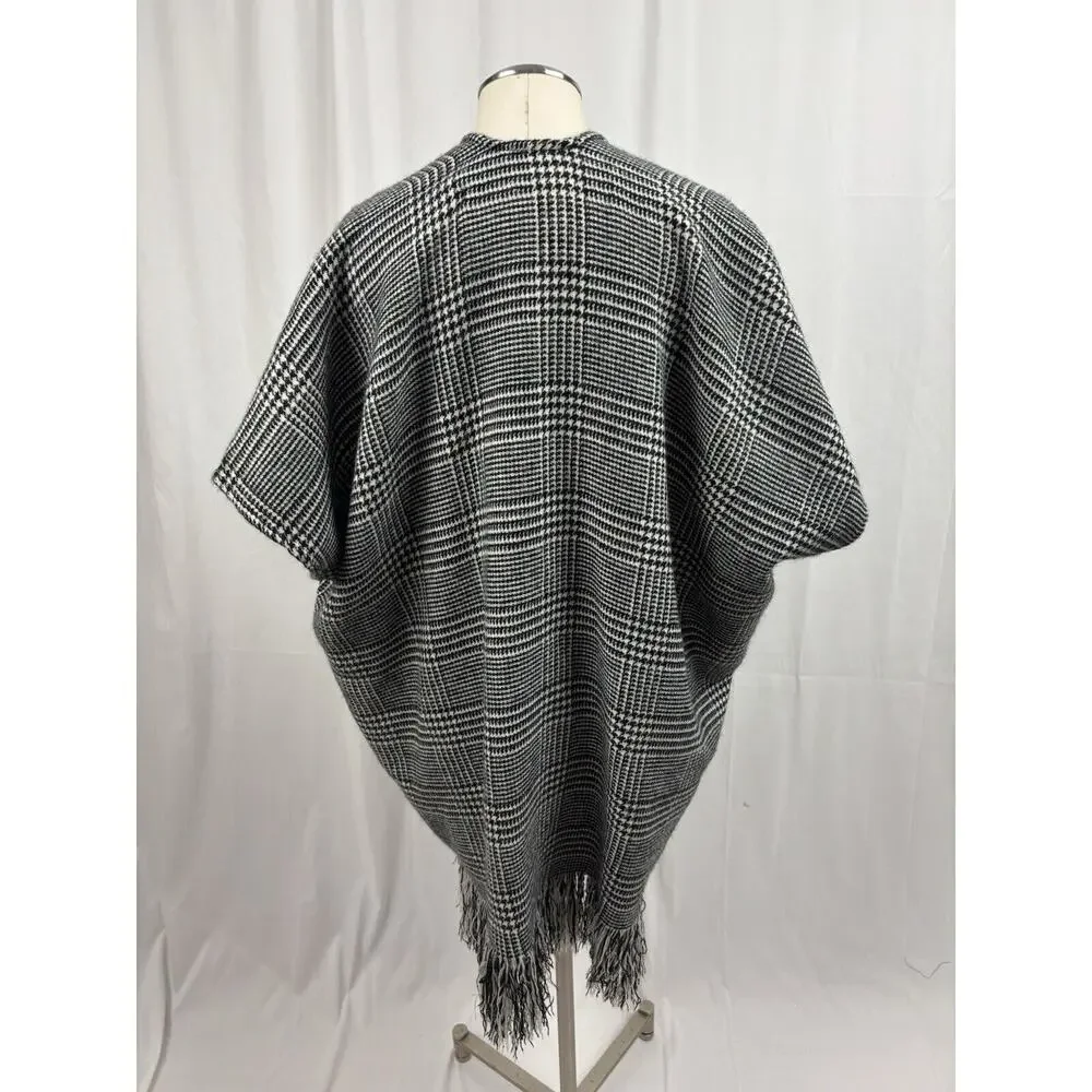 Ann Taylor LOFT Reversible Houndstooth Poncho Size XS/S Black/White Fringe